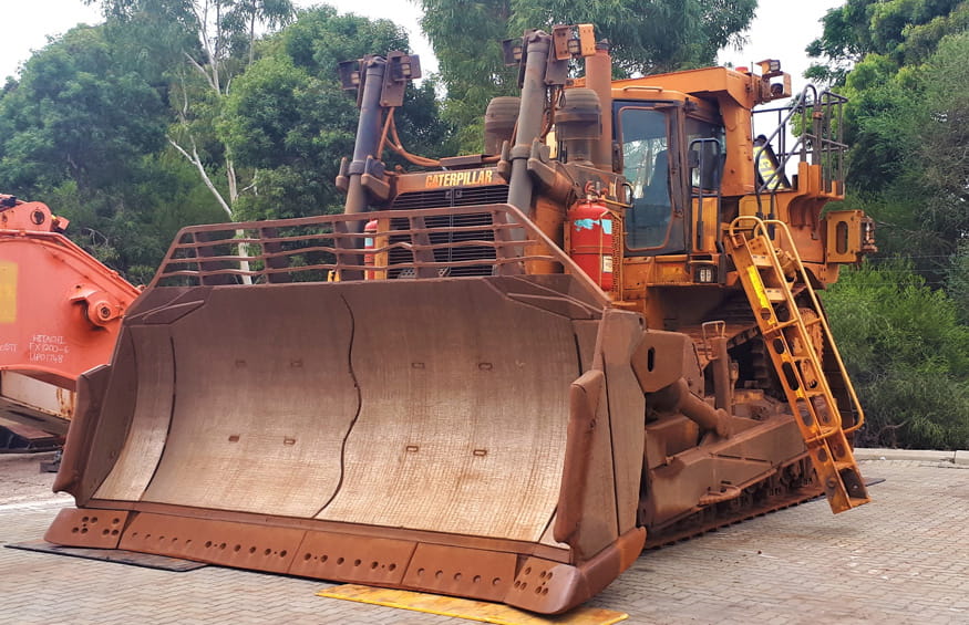 Cat D10T Dozer Being Dismantled by FlexiParts