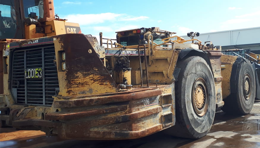 Cat R2900G Underground Mining Loader