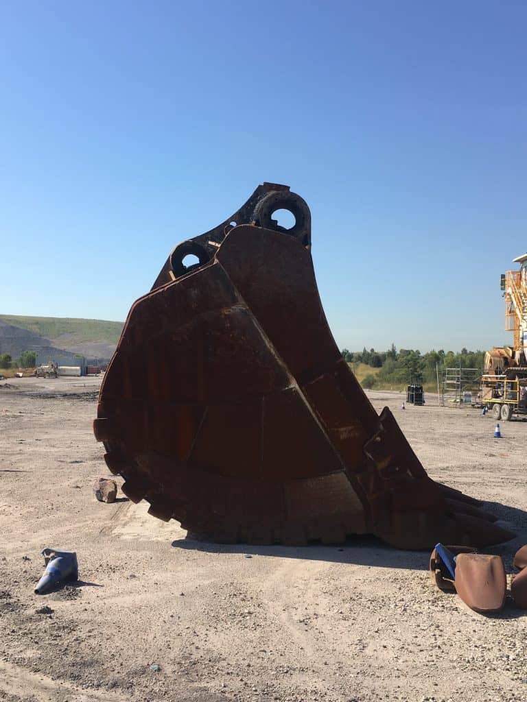 6060 35.5m3 BH Bucket