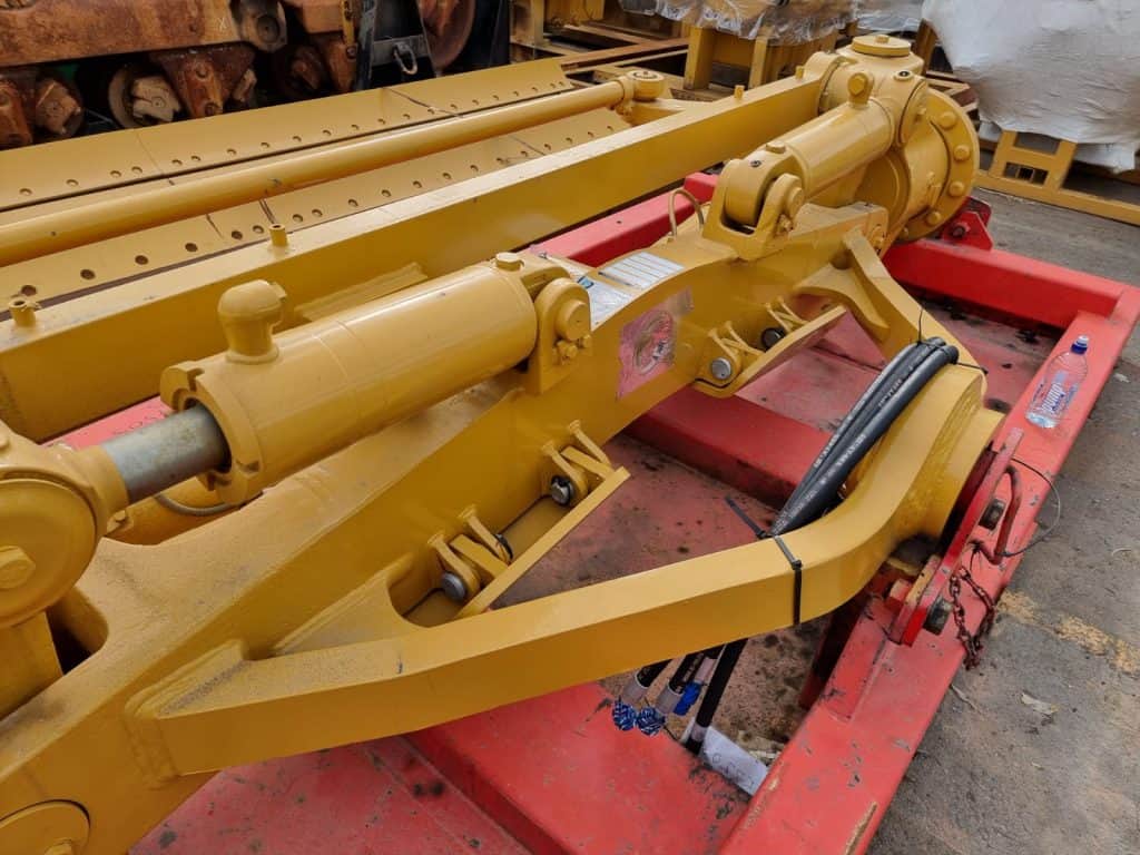 24M Front Axle